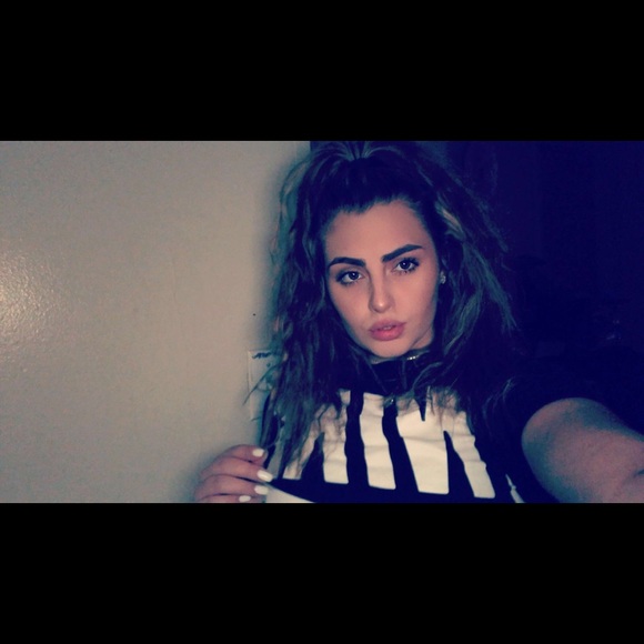 Meet your Posher, Andromeda - Picture 1 of 1